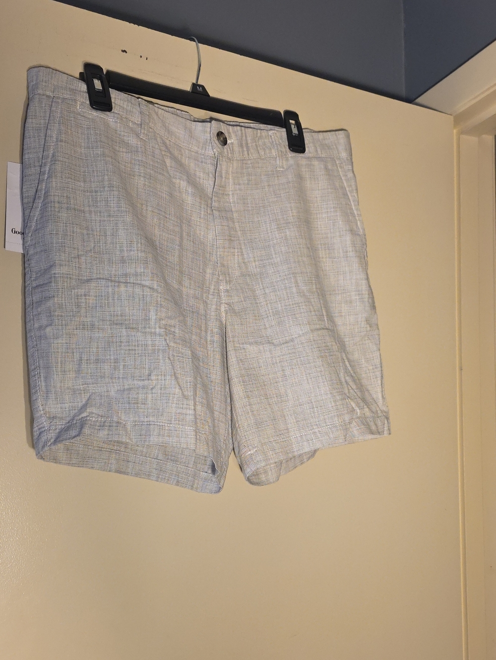 GoodfellowMen’s Light Gray Plaid Flat-Front Shorts